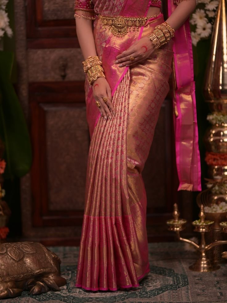 Dress Draping (Saree/Lehenga/Dupatta)